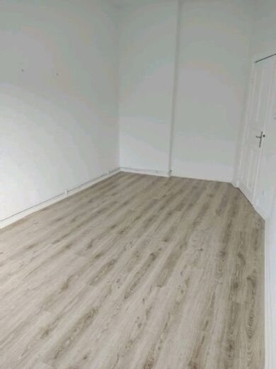 Wohnung zur Miete 630 € 3 Zimmer 90,5 m² 2. Geschoss frei ab 01.04.2025 Heppens Wilhelmshaven 26384