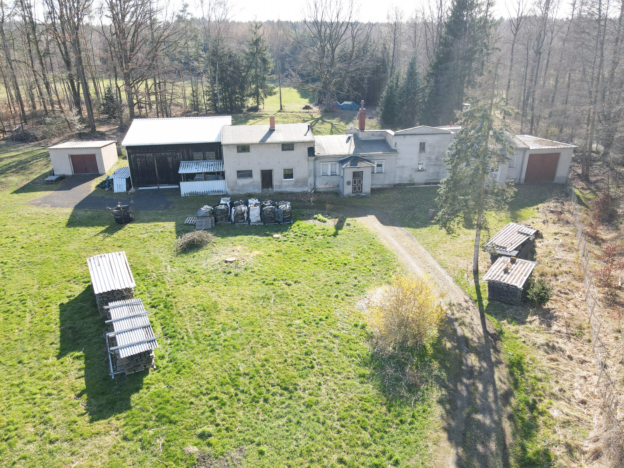Einfamilienhaus zum Kauf 595.000 € 4 Zimmer 200 m²<br/>Wohnfläche 5.000 m²<br/>Grundstück Radeberg Radeberg 01454