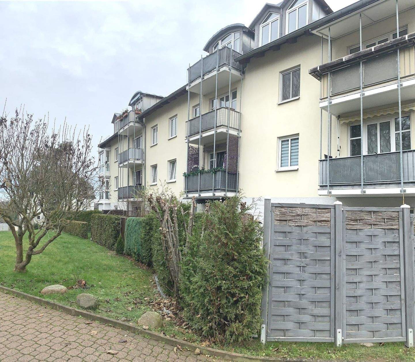 Immobilie in Waldheim - Freie 3-Raum ETW mit Balkon - Bild 0