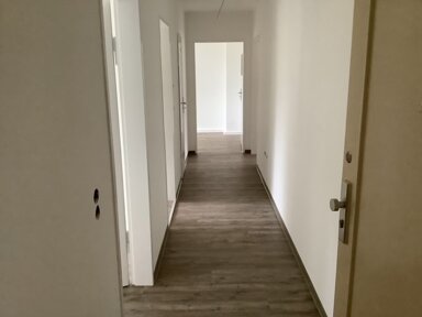 Wohnung zur Miete 571 € 1,5 Zimmer 52,6 m² 1. Geschoss frei ab 13.02.2025 Pachelbelstr. 45 Gartenstadt Nürnberg 90469