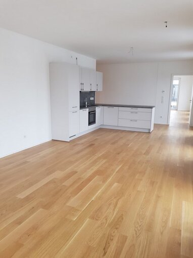 Wohnung zur Miete 800 € 4 Zimmer 113 m² Clara-Schumann-Straße 5 Margaretenau - Dörnbergpark Regensburg 93049