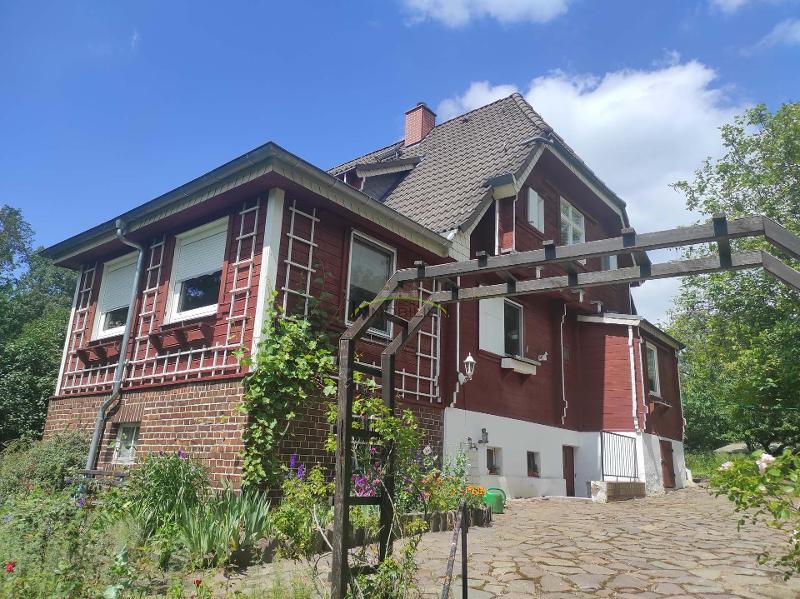 Haus zum Kauf 270.000 € 6 Zimmer 130 m²<br/>Wohnfläche 2.480 m²<br/>Grundstück Grimma Grimma 04668