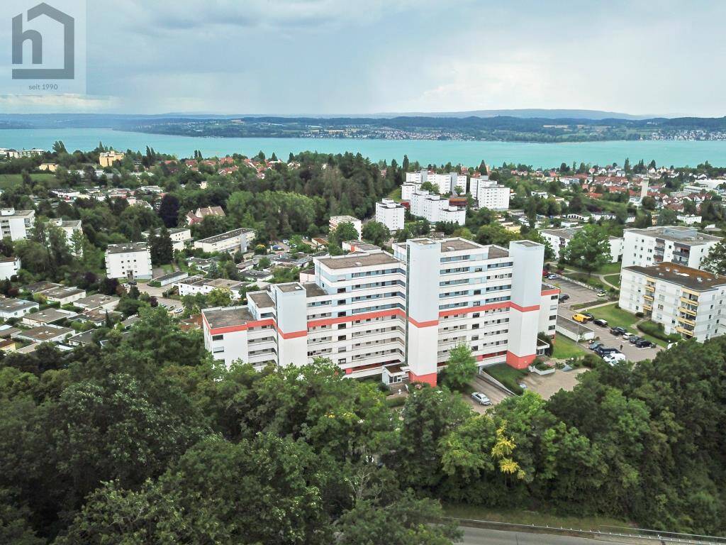 Hübsche 1-Zimmer-Wohnung im 1. OG (Aufzug vorhanden) mit Loggia und Bergsicht in Überlingen