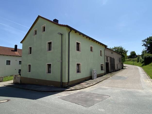 Bauernhaus zum Kauf 269.000 € 6 Zimmer 156 m² 813 m² Grundstück Pfraunfeld Burgsalach 91790