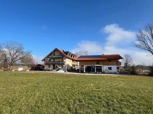 Mehrfamilienhaus zum Kauf 8 Zimmer 287 m² 798 m² Grundstück Marwang Grabenstätt 83355