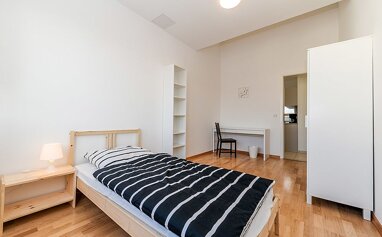 Wohnung zur Miete Wohnen auf Zeit 670 € 5 Zimmer 14 m² frei ab 17.05.2024 Holzmannstraße 4 Tempelhof Berlin 12099