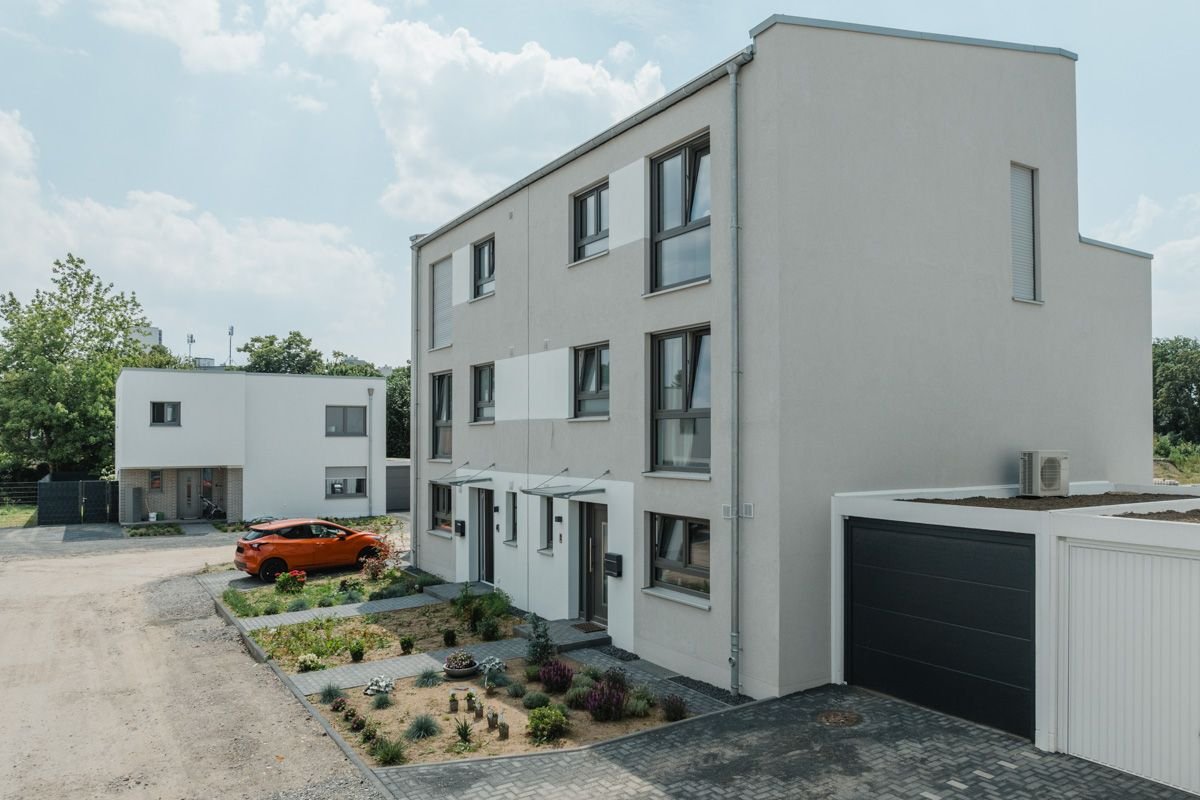 Doppelhaushälfte zum Kauf provisionsfrei 527.060 € 5 Zimmer 142 m²<br/>Wohnfläche 214 m²<br/>Grundstück ab sofort<br/>Verfügbarkeit Hochheide Duisburg 47198