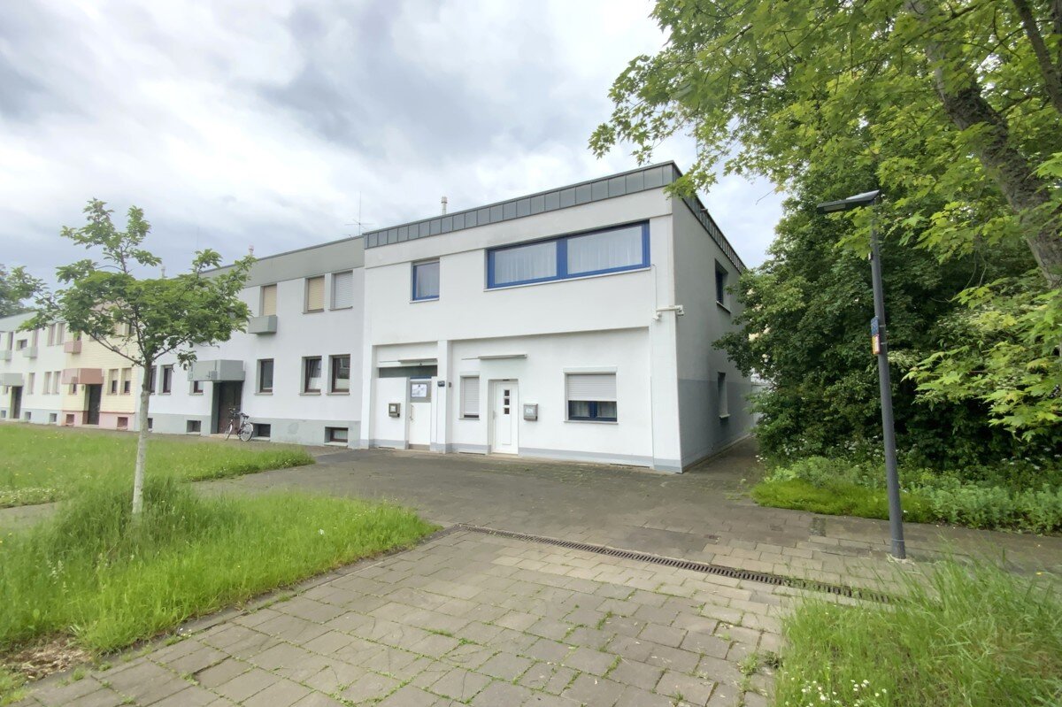 Wohnung zum Kauf 395.000 € 4 Zimmer 122,5 m²<br/>Wohnfläche Erdgeschoss<br/>Geschoss Neu-Heiligkreuz 4 Trier-Heiligkreuz 54295