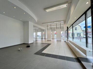 Laden zur Miete 11 € 2 Zimmer 110 m² Verkaufsfläche Fürth Fürth 64658