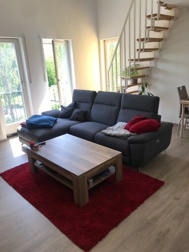 Wohnung zur Miete 300 € 1,5 Zimmer 42 m² 3. Geschoss Dörfles-Esbach 96487