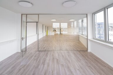 Büro-/Praxisfläche zur Miete provisionsfrei 10,50 € 303 m² Bürofläche teilbar von 238 m² bis 541 m² Im Entenbad 23 Hauingen Lörrach 79541