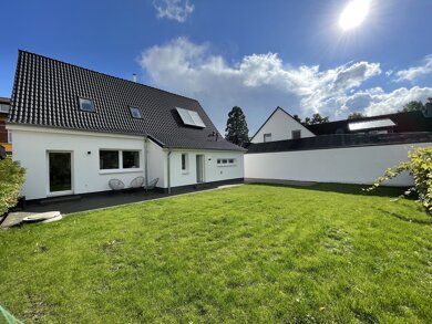 Einfamilienhaus zum Kauf 299.000 € 4 Zimmer 145,1 m² 341 m² Grundstück frei ab sofort Süderstapel Süderstapel 25879