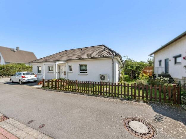 Bungalow zum Kauf 429.000 € 4 Zimmer 100 m² 352 m² Grundstück Lindheim Altenstadt 63674