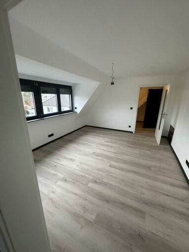 Wohnung zur Miete 1.300 € 2,5 Zimmer 75 m² 2. Geschoss Reichelsdorf Nürnberg 90453