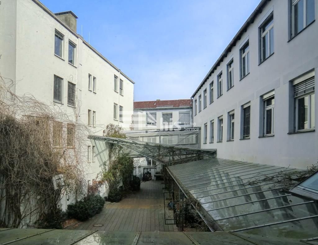 Bürofläche zur Miete 12,50 € 765 m²<br/>Bürofläche ab 765 m²<br/>Teilbarkeit Sandberg Nürnberg 90419