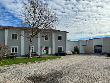 Lagerhalle zur Miete provisionsfrei 1.820 m² Lagerfläche teilbar ab 632 m² Wilhelmstraße 162 Unterhausen Lichtenstein 72805