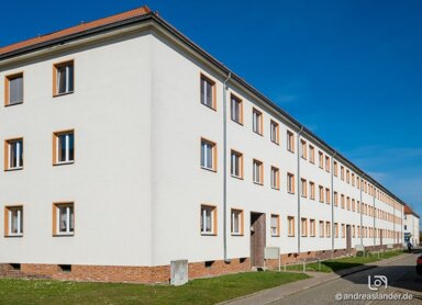 Wohnung zur Miete 377 € 1 Zimmer 41 m² EG frei ab 01.04.2025 Sickingenstraße 4 Westernplan Magdeburg 39108