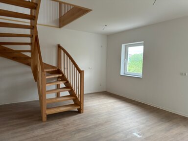 Maisonette zur Miete 1.230 € 5 Zimmer 116 m² 2. Geschoss frei ab sofort Ettersburger Straße 72 Industriegebiet Nord Weimar 99427