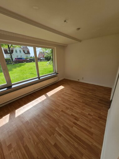 Wohnung zur Miete 625 € 2 Zimmer 50 m² Erdgeschoss St. Lorenz - Süd Lübeck 23558