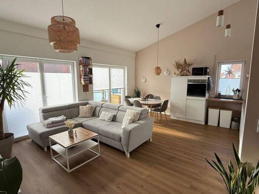 Wohnung zur Miete 1.170 € 3 Zimmer 92 m² 1. Geschoss frei ab 01.03.2026 Am Weiher 5 Langensendelbach 91094