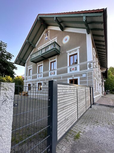 Bauernhaus zum Kauf Provisionsfrei 260 m² 1.432 m² Grundstück Piesenkam Waakirchen 83666
