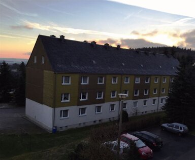 Wohnung zur Miete 320 € 2 Zimmer 52,8 m² 1. Geschoss frei ab sofort Teichstraße 13 Altenberg Altenberg , Erzgeb 01773