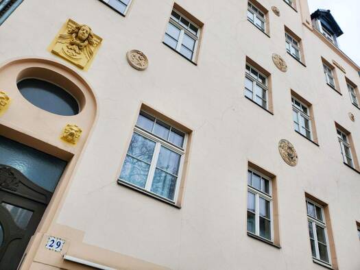 Wohnung zur Miete 949 € 4 Zimmer 101,4 m² 1. Geschoss frei ab sofort Rudolf-Ernst-Weise-Straße 29 Innenstadt Halle (Saale) 06112