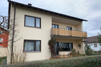 Einfamilienhaus zum Kauf 235.000 € 6 Zimmer 140 m² 834 m² Grundstück Donnersdorf Donnersdorf 97499