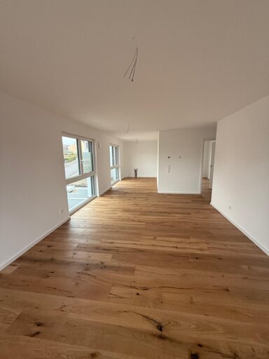 Wohnung zur Miete 1.480 € 3 Zimmer 93,9 m² frei ab sofort Langendiebacher Straße 17 Ravolzhausen Neuberg 63543