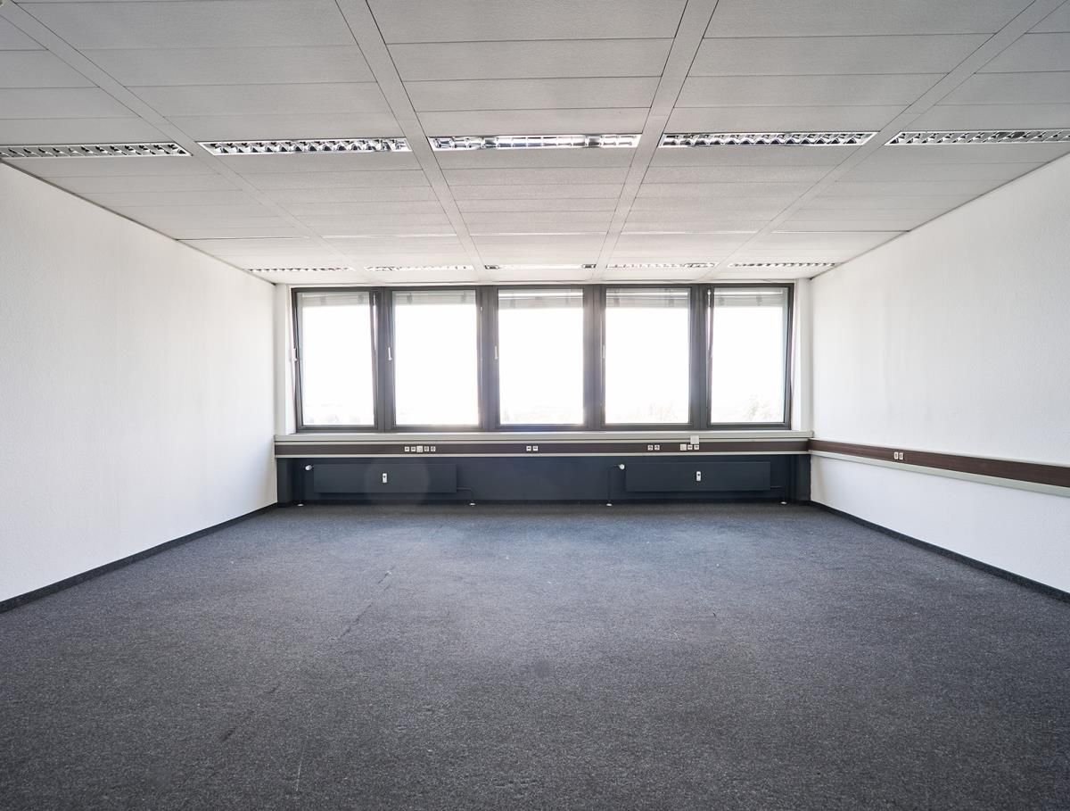 Bürofläche zur Miete 6,50 € 35,5 m²<br/>Bürofläche ab 35,5 m²<br/>Teilbarkeit Carl-Legien-Str. 15 Bieber Offenbach 63073