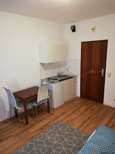 Wohnung zur Miete 600 € 1 Zimmer 18 m² 2. Geschoss frei ab sofort Stadtmitte Neu-Ulm 89231