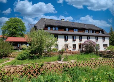 Hotel zum Kauf 1.580.000 € 15 Zimmer 760 m² Gastrofläche 2.819 m² Grundstück Tiefenhäusern 14 Höchenschwand Höhenschwand 79862