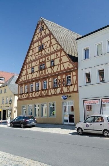 Haus zum Kauf 250.000 € 1.415,6 m² 560 m² Grundstück Hauptstr. 35 Haßfurt Haßfurt 97437