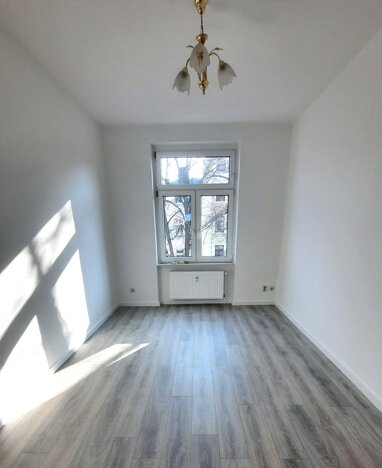 Wohnung zur Miete 504 € 3 Zimmer 84 m² 2. Geschoss frei ab sofort Fichtestr. 38 Fichtestraße / Ambrosiusplatz Magdeburg 39112