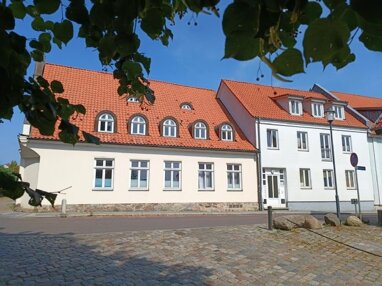 Haus zum Kauf Provisionsfrei 649.000 € 19 Zimmer 452 m² Grundstück Markt 18 Bergen Bergen auf Rügen 18528