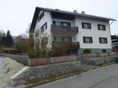 Haus zum Kauf 275.000 € 8 Zimmer 190 m² 782 m² Grundstück frei ab sofort Zwiesel Zwiesel 94227