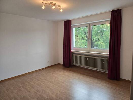 Wohnung zur Miete 615 € 3 Zimmer 72,2 m² 2. Geschoss frei ab sofort Potsdamer Str. 21 Bockum Krefeld 47800