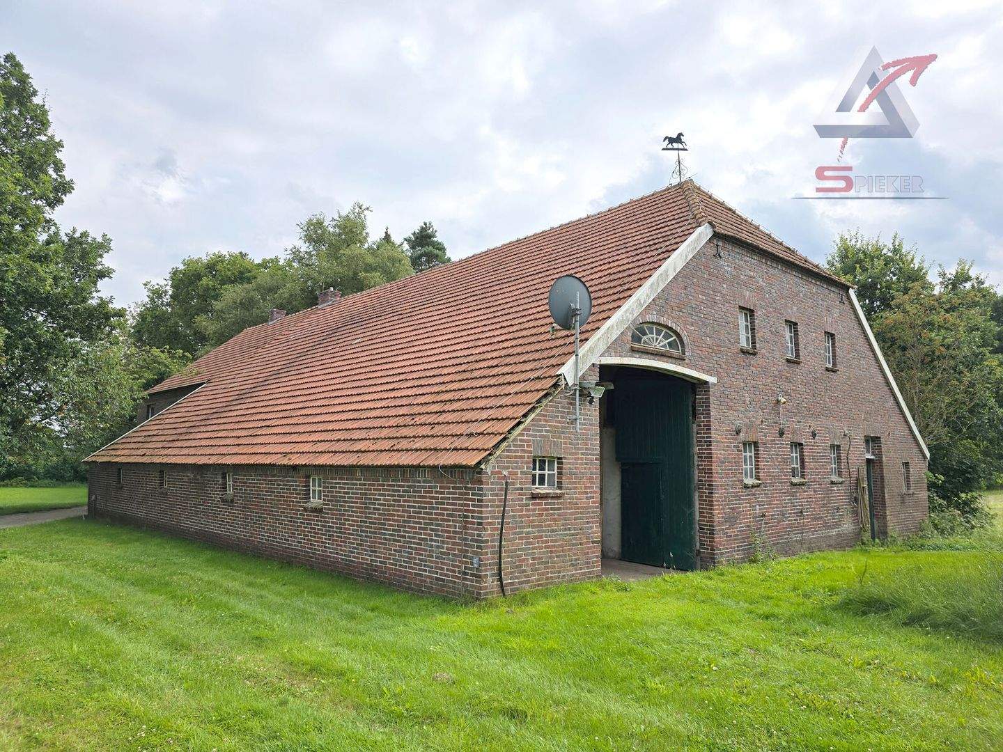 Immobilie in Uplengen - Ostfriesisches Bauernhaus mit Weideland am Haus. - Bild 1