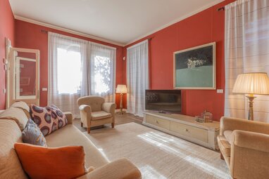 Haus zum Kauf 2.000.000 € 10 Zimmer 385 m² Via Montello Verona 37124