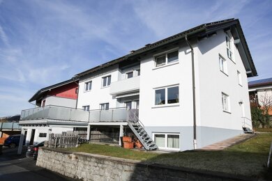 Haus zum Kauf 335.000 € 9 Zimmer 230 m² 560 m² Grundstück Regen Regen 94209