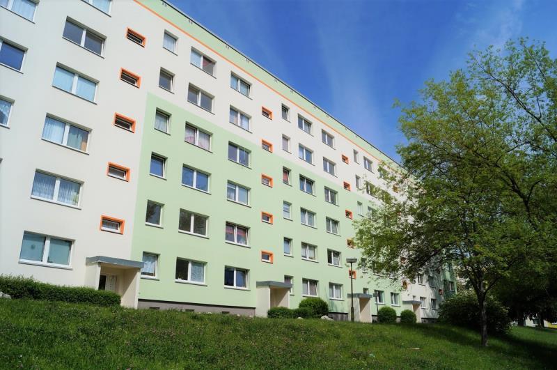 Wohnung zur Miete 450 € 4 Zimmer 68,7 m²<br/>Wohnfläche Erdgeschoss<br/>Geschoss Julius-Fucik-Straße 19 Pößneck,Stadt Pößneck 07381