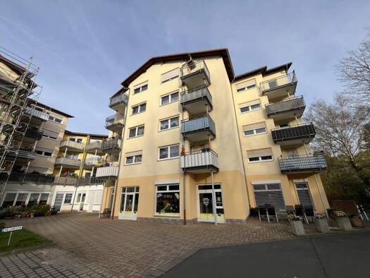 Wohnung zum Kauf 299.000 € 8 Zimmer 221,9 m² EG Neustadt Neustadt an der Orla 07806