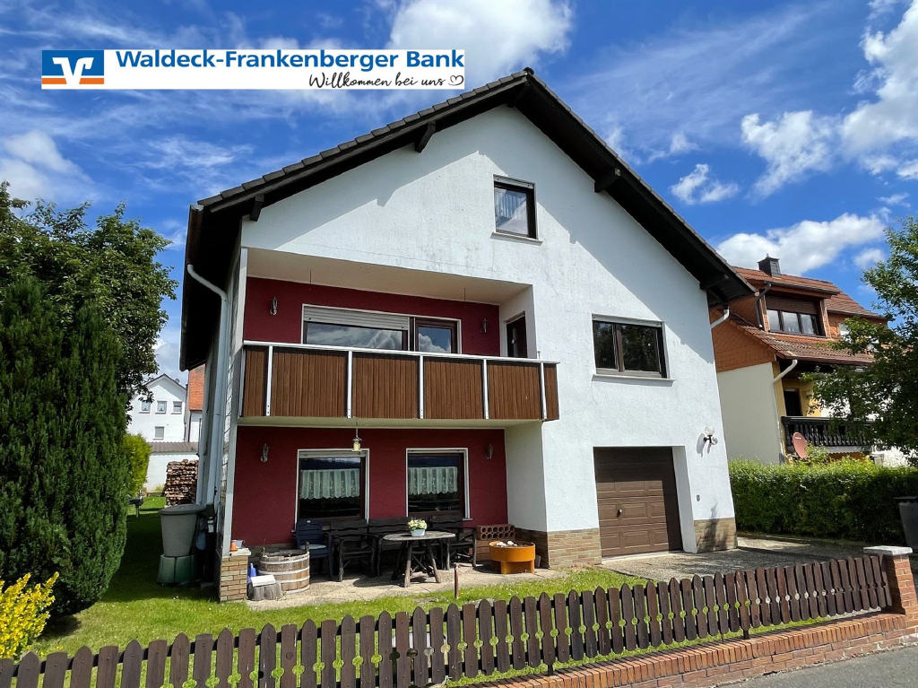 Einfamilienhaus zum Kauf 195.000 € 7 Zimmer 195 m²<br/>Wohnfläche 354 m²<br/>Grundstück Röddenau Frankenberg (Eder)-Röddenau 35066