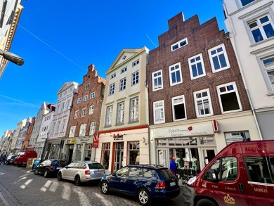 Wohn- und Geschäftshaus zum Kauf als Kapitalanlage geeignet 5.700.000 € 2.089 m² 1.184 m² Grundstück Innenstadt Lübeck 23552