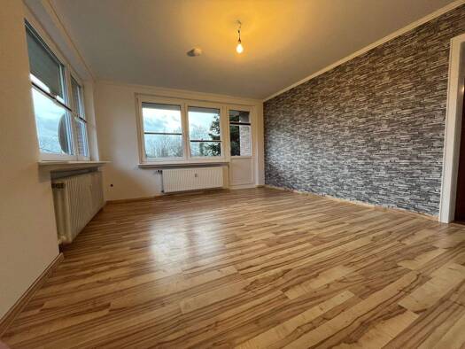 Wohnung zur Miete 650 € 3 Zimmer 96 m² Halsbek Westerstede 26655